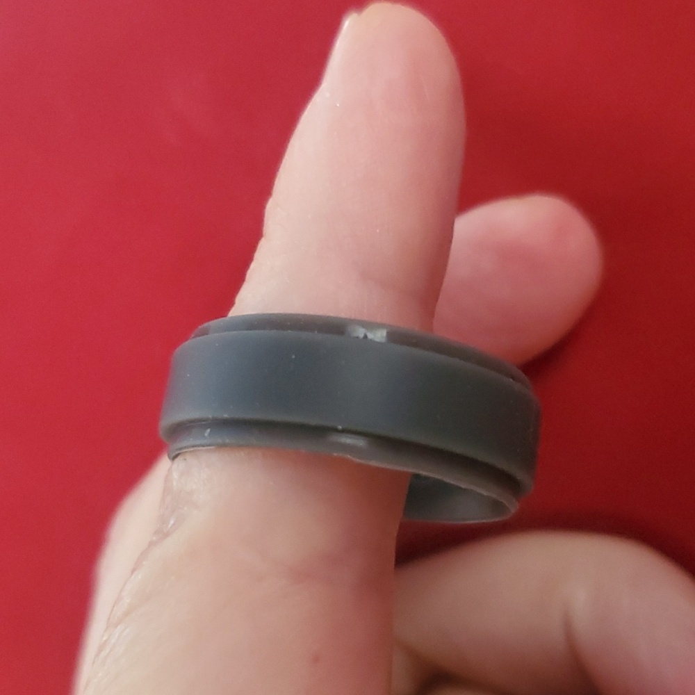 Egnaro Men's Silicone Ring Sz 12